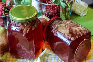 Компот из земляники с яблоками на зиму Компот из земляники с яблоками на зиму