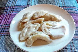 Вареники с черной редькой Вареники с черной редькой