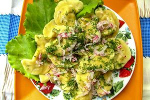 Вареники с редисом и яицом Вареники с редисом и яицом