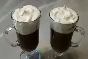 Какао на молоке со сливками