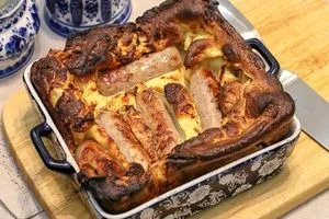 «Жаба в норе» или йоркширский пудинг с колбасками, Английская кухня