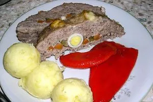 Мясной рулет «Стефани»