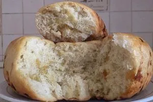 Хлеб с луком в мультиварке или на сковороде